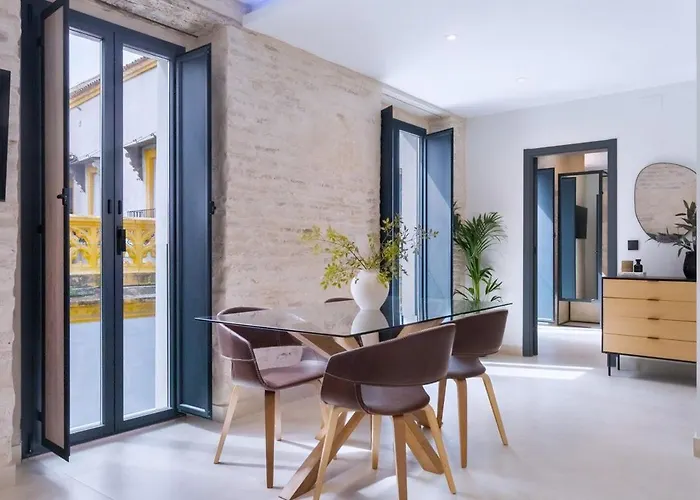 Luxury Overlooking Casa Pilatos